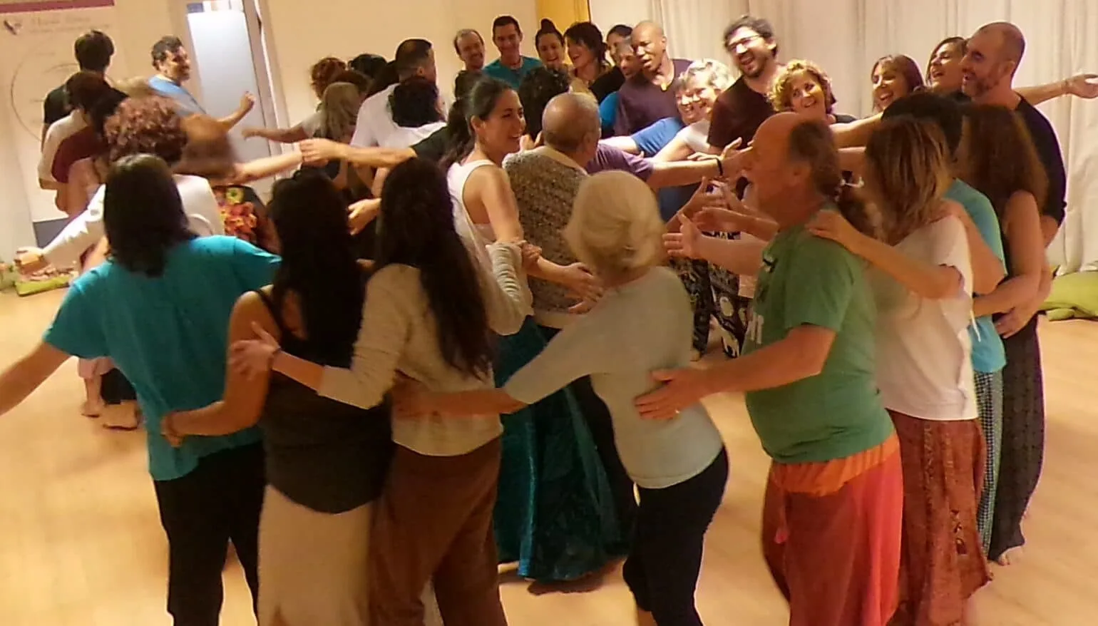 Escuela Hispánica de Biodanza